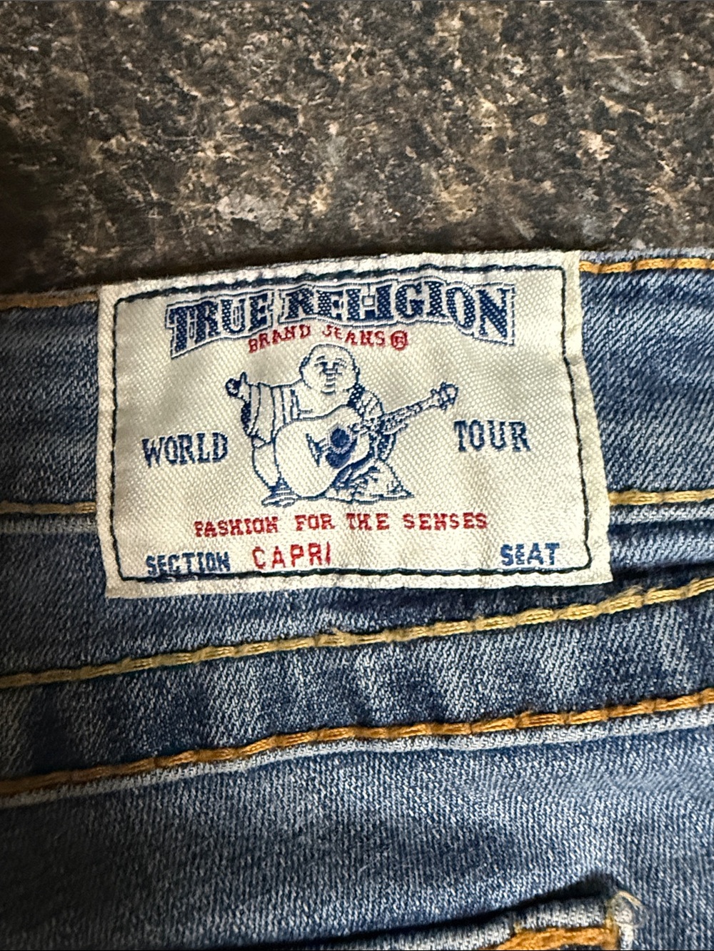 True Religion Women's Medium Blue Capri Jeans with Contrast Stitching - Picture 2 of 13
